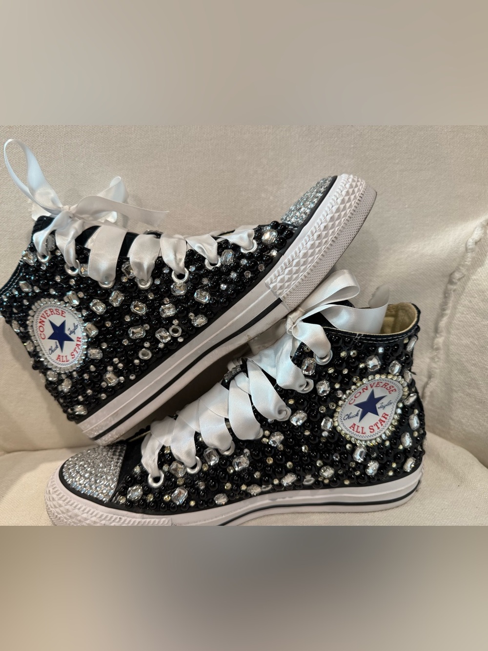 NwOT💥 Custom Hightop Bling Converse - Pearl & Rhinestone Sneakers💥